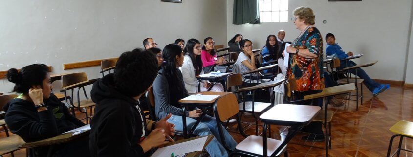 Teach conversational English in Peru