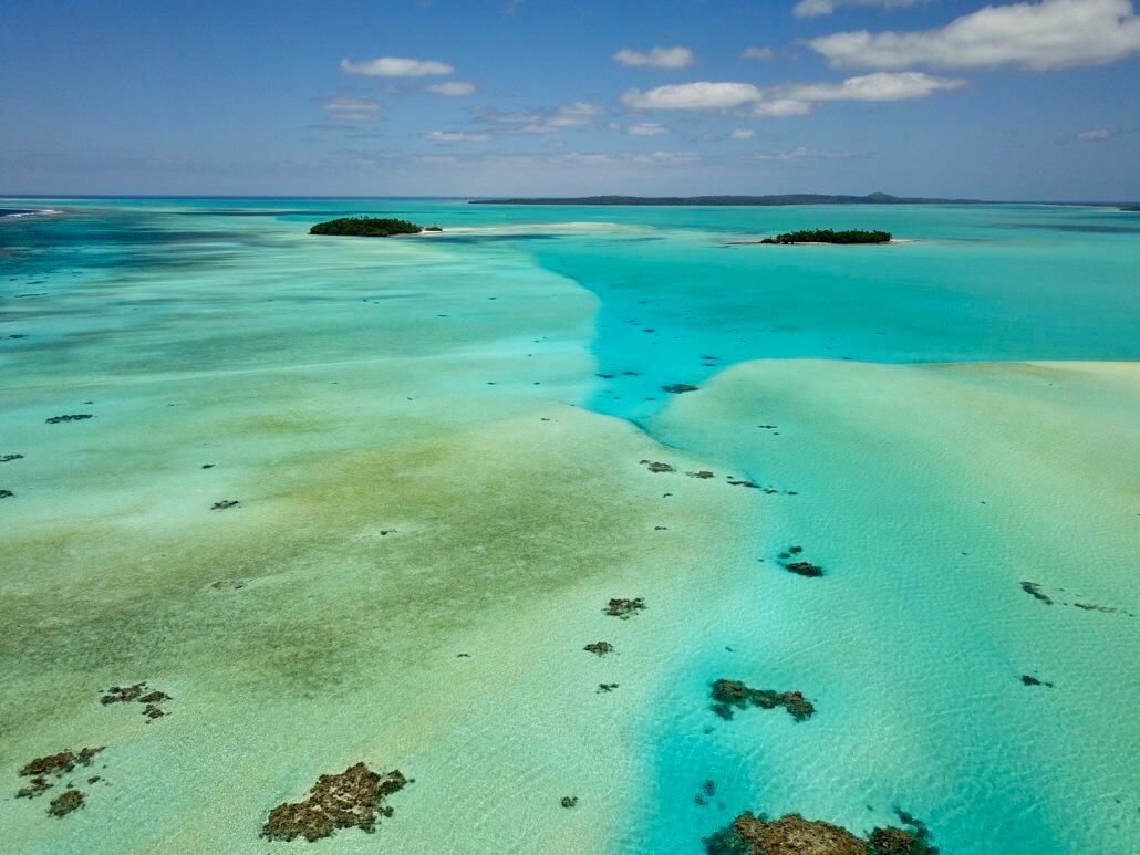 It's not uncommon to see various shades of blue and green in the cook islands