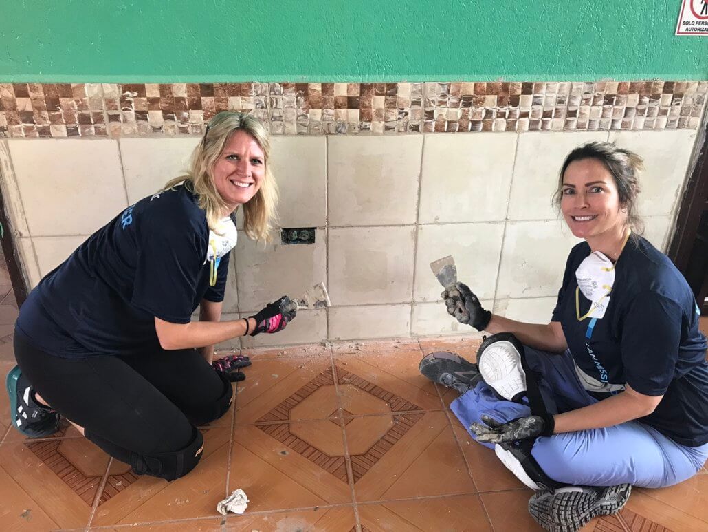 volunteer work project in Ecuador