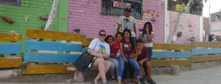 Thomasina and students in Peru