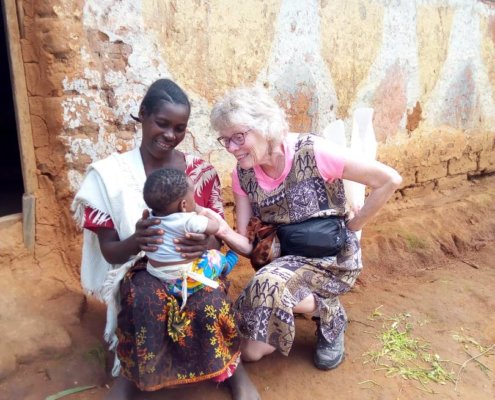 Experienced voluntee shows us the value of volunteering abroad.