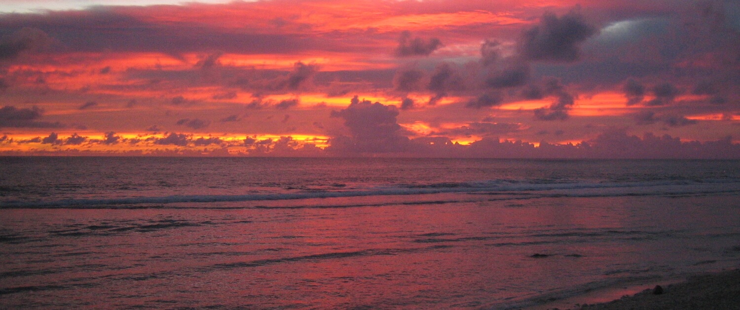 Sunset on Cook Islands Volunteer Vacation
