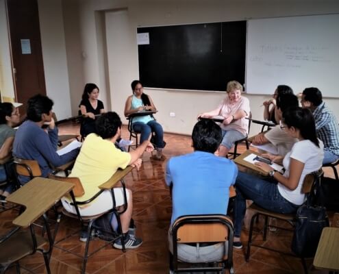 teach English in Peru